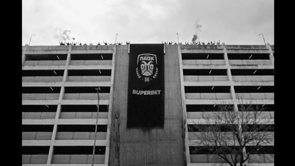 Η SUPERBET «αναβιώνει» τα 100 χρόνια ΠΑΟΚ με τον πρώτο ύμνο της ομάδας