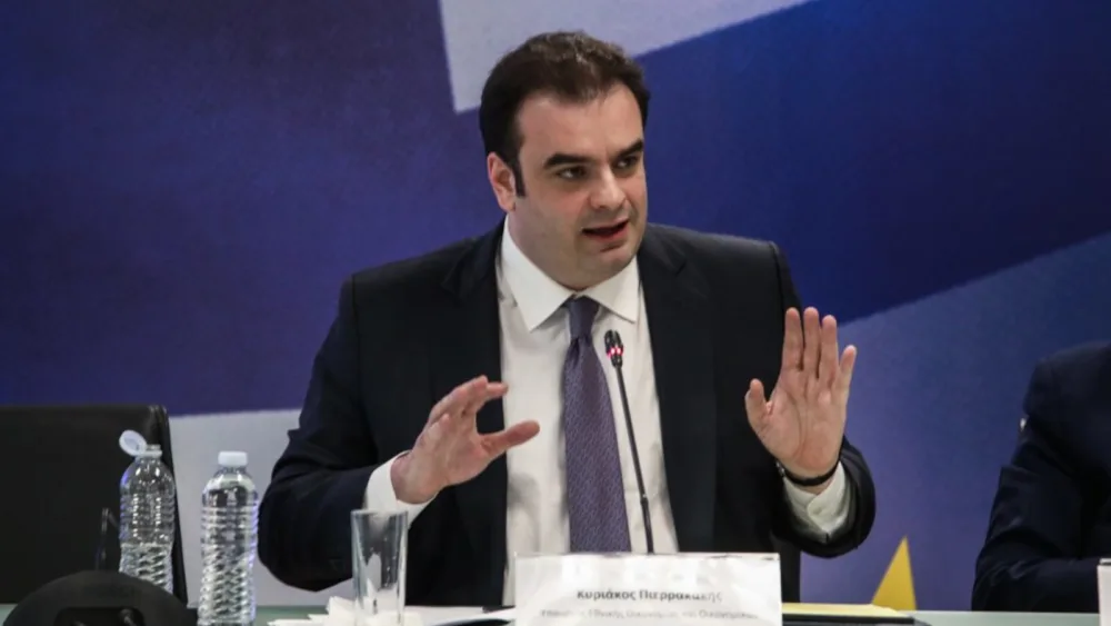 Πιερρακάκης: Πάνω από τον στόχο το πλεόνασμα – Επιστροφή του επιπλέον δημοσιονομικού στην κοινωνία