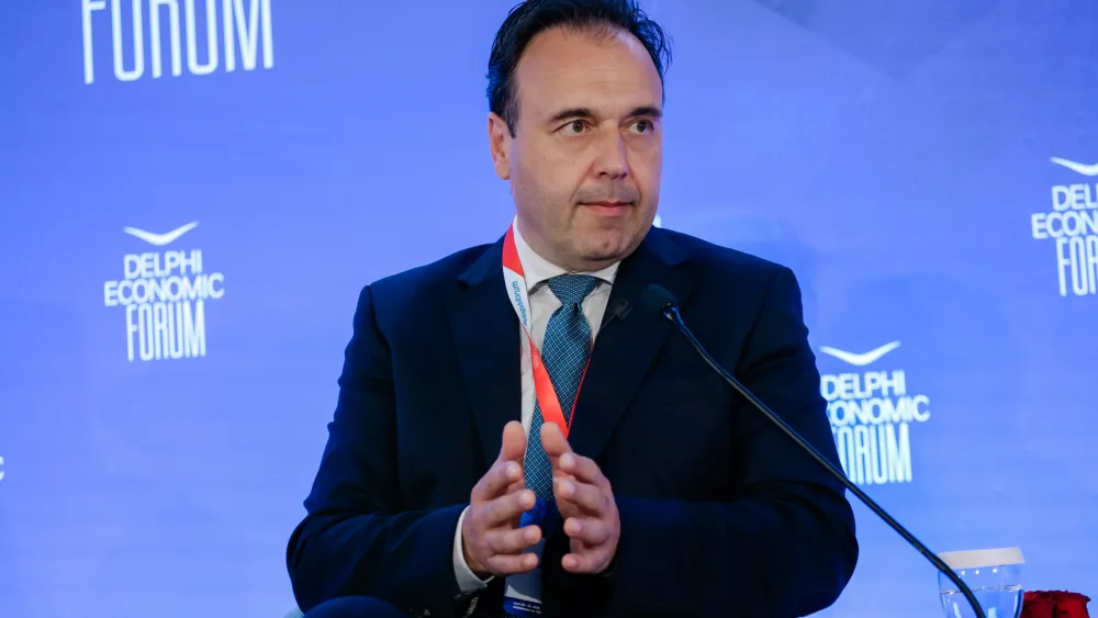 Δημήτρης Παπαστεργίου από Φόρουμ Δελφών: Πρέπει να βάλουμε ένα τέλος στην ανωνυμία στο διαδίκτυο