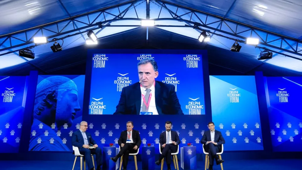 Υπερταμείο, CVC και JP Morgan στρέφονται σε ενέργεια και υποδομές για νέες επενδύσεις