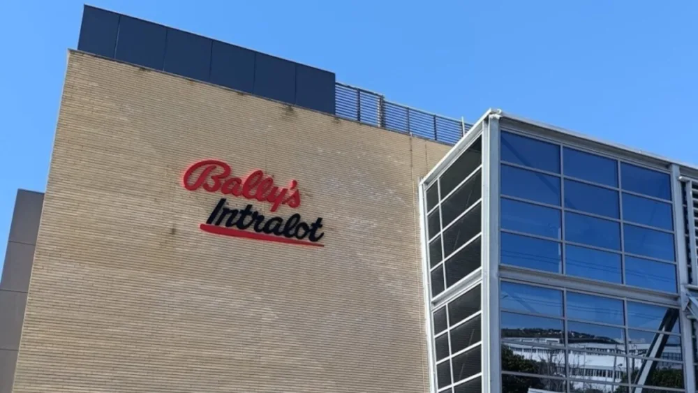 Bally’s Intralot και Ελληνικά Λαχεία υπογράφουν νέο συμβόλαιο λοταρίας