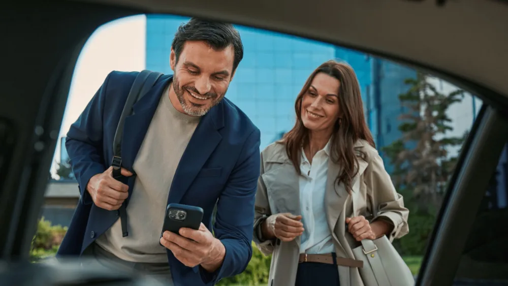Χρονιά-ορόσημο το 2025 για το Freenow: Εξαγορά από τη Lyft, ασφαλείς διαδρομές, προσθήκη ηλεκτροκίνητων οχημάτων και ισότητα