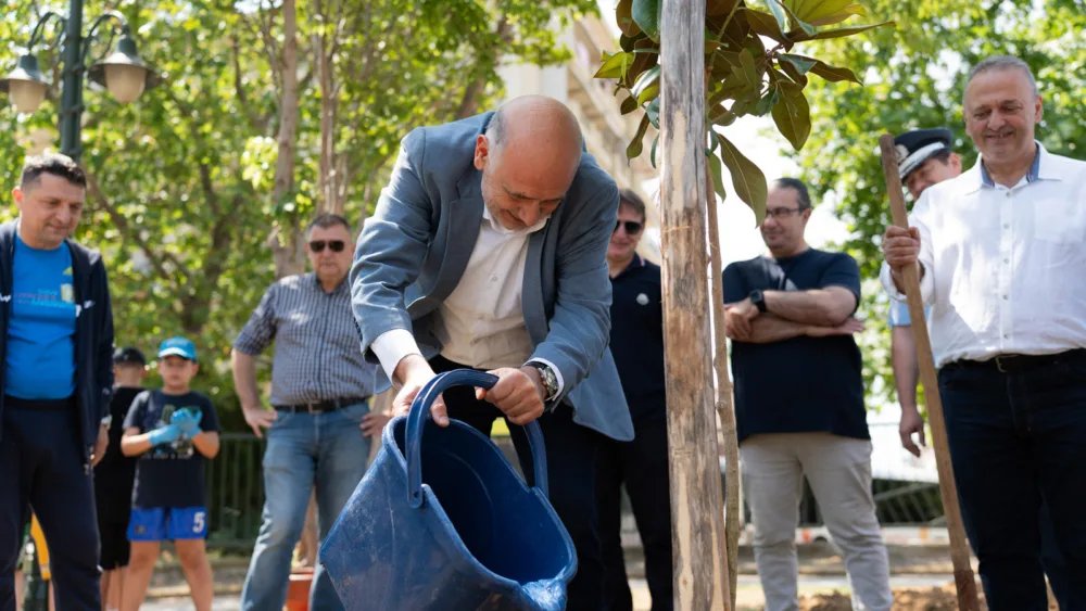 Η ΕΥΑΘ επαναφέρει το πράσινο στις γειτονιές της Θεσσαλονίκης