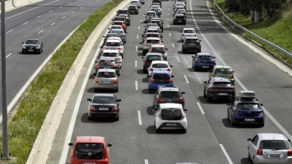 Αύξηση το 2025 στα καταγεγραμμένα ατυχήματα στην Ελλάδα με εμπλεκόμενα οχήματα με ξένες πινακίδες