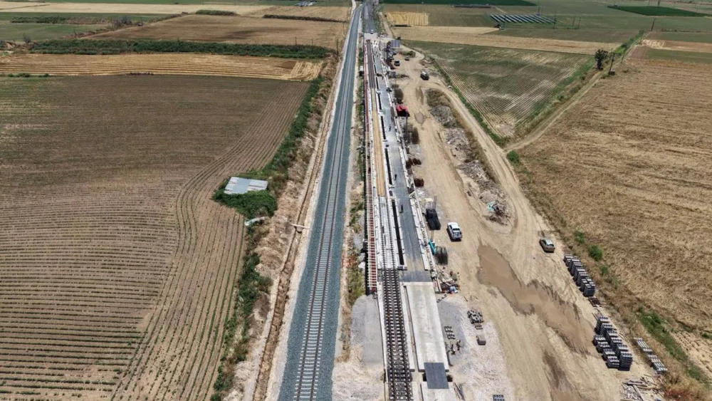 ΟΣΕ: Παραδίδεται σε κυκλοφορία το πρώτο ενισχυμένο τμήμα της γραμμής Αθήνα-Θεσσαλονίκη
