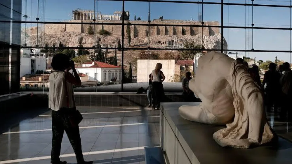 Πώς το «ελληνικό Hollywood» φέρνει ώθηση σε τουρισμό, επιχειρήσεις, οικονομία