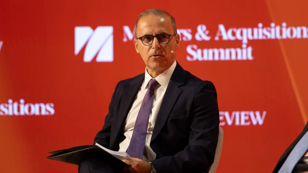 Ν. Σαλακάς: Ο τριπλός ρόλος της Alpha Bank στην αγορά M&A