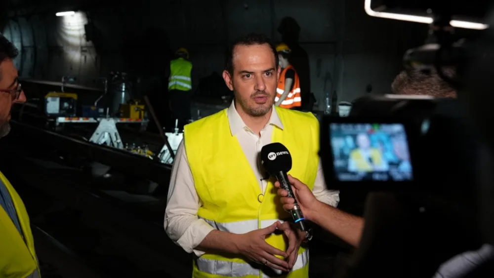 Ο αναπληρωτής υπουργός Μεταφορών στα έργα αντικατάστασης σιδηροτροχιών των Γραμμών 2 & 3 του Μετρό