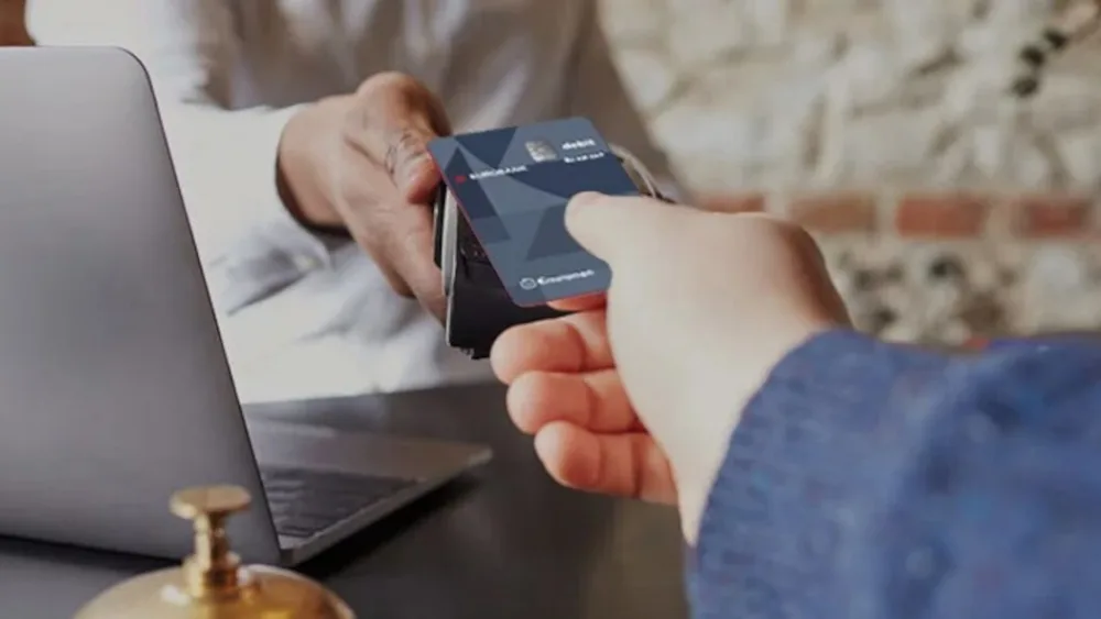 Eurobank και Mastercard διευρύνουν τη στρατηγική τους συνεργασία