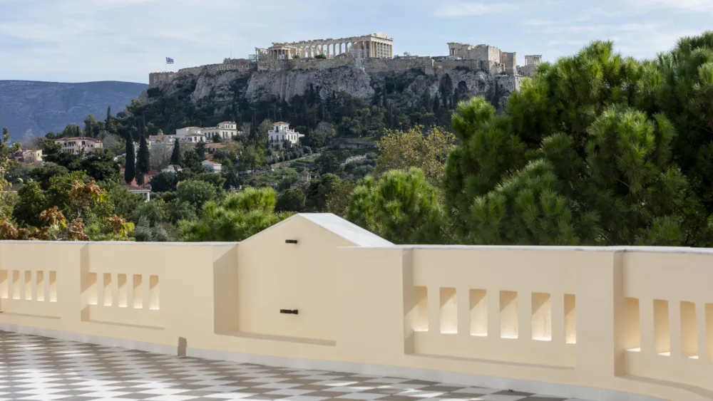 Από το βιβλίο στην οθόνη: Η λογοτεχνία ζωντανεύει στο Σπίτι του Βιβλίου κάτω από τον αττικό ουρανό
