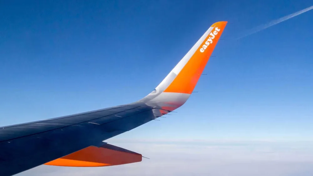 easyJet: Η Apollo παίρνει το προβάδισμα στη μάχη εξαγοράς με την Castlelake