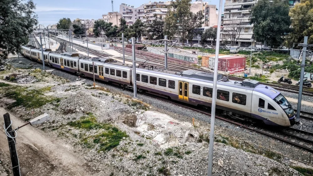 Με διασφαλισμένη χρηματοδότηση πρόκειται να ολοκληρωθεί ο Προαστιακός Δυτικής Αττικής