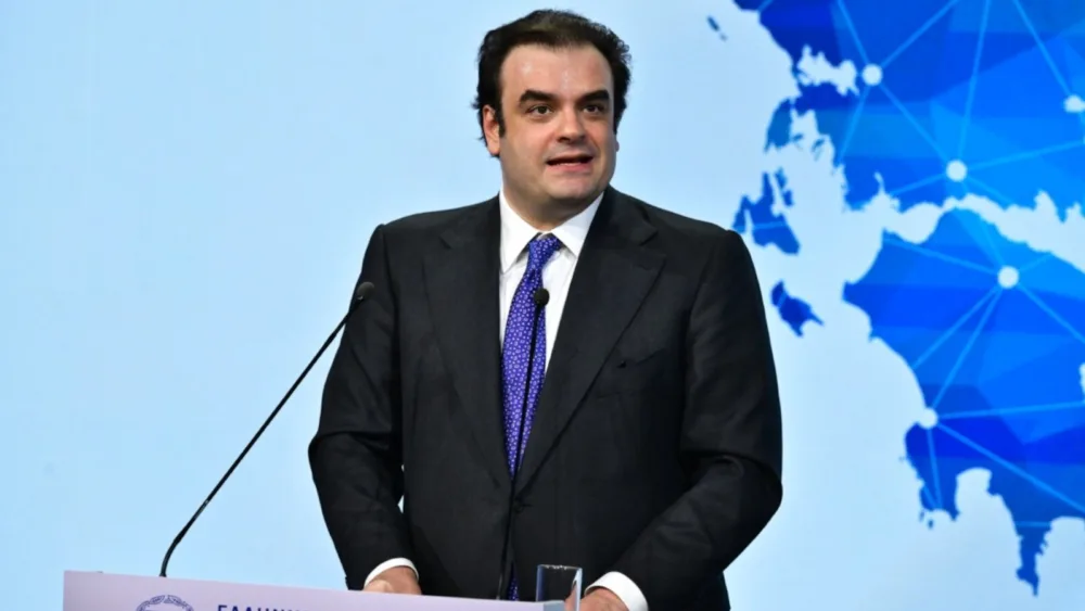 Πιερρακάκης από τη Ρόδο: 23 δισ. ευρώ για τα νησιά -  Σε εξέλιξη 504 έργα συνολικού ύψους 5,2 δισ. ευρώ για το Νότιο Αιγαίο