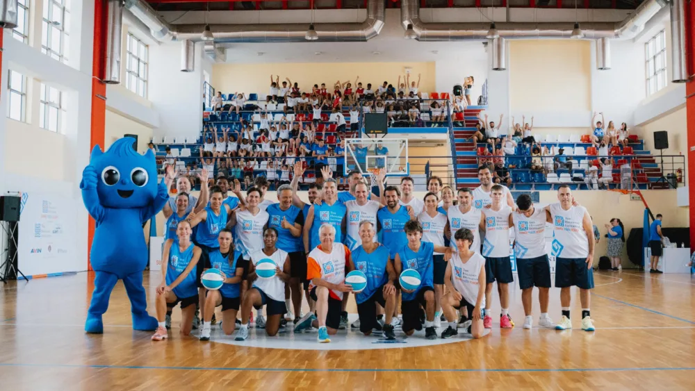 Η Novibet και το Giant Heart στηρίζουν τη νέα γενιά μέσα από το THI  Summer Youth Academy