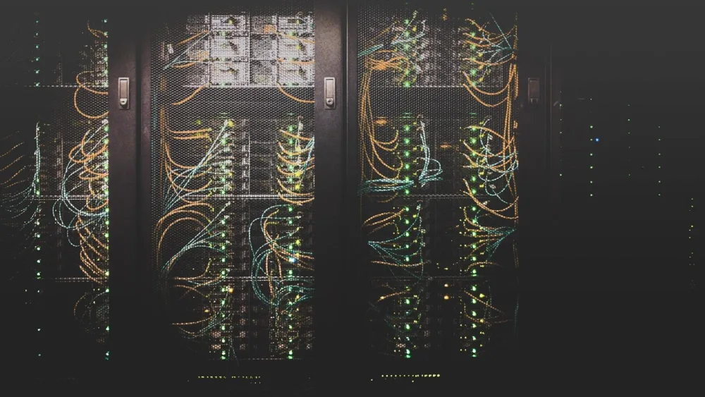 AI με τα δεδομένα σας να μένουν δικά σας: Private RAG συστήματα και συμμόρφωση NIS2