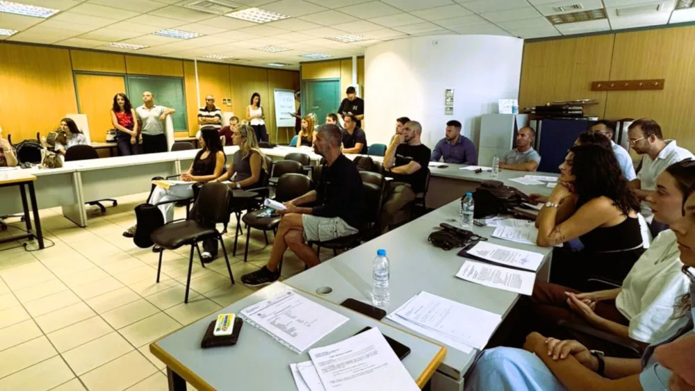 Υπηρεσία Πολιτικής Αεροπορίας: Ορκίστηκαν δεκαέξι νέοι Ελεγκτές Εναέριας Κυκλοφορίας και ένας υπάλληλος με την ειδικότητα Οδηγού