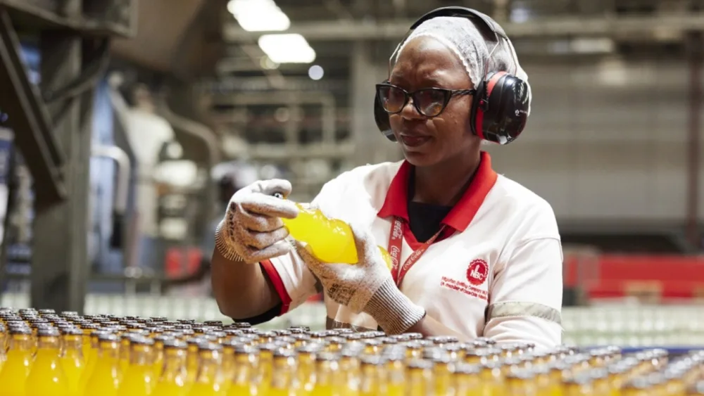 Coca-Cola HBC: Έλαβε την έγκριση των αρχών ανταγωνισμού της Νότιας Αφρικής για την απόκτηση της Coca-Cola Beverages Africa (CCBA)