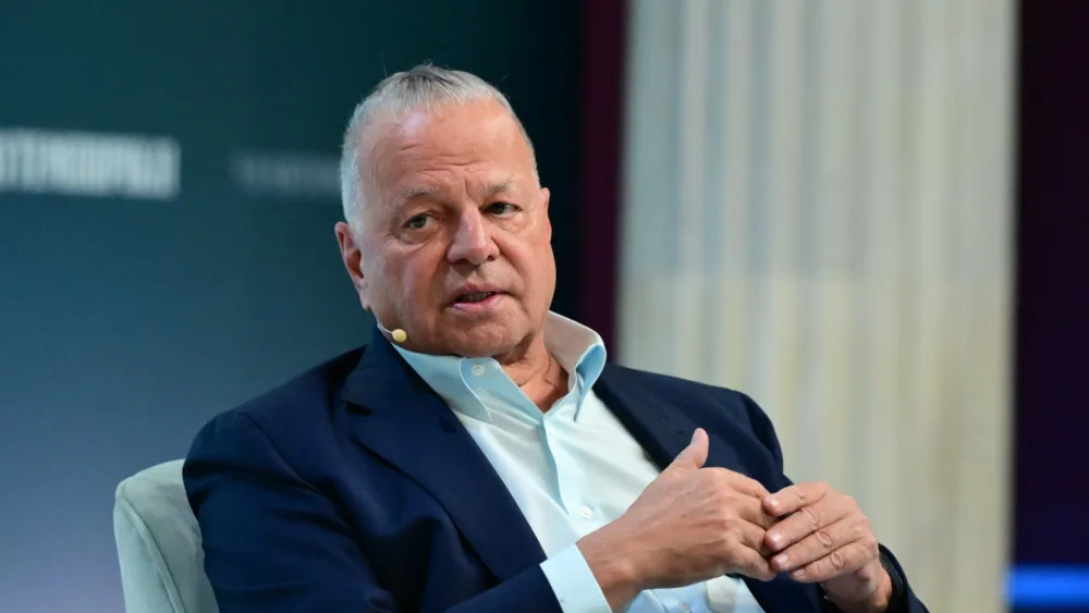 Ευ. Μυτιληναίος στους Financial Times: «Η Ευρώπη κινδυνεύει να χάσει την κούρσα για το γάλλιο»