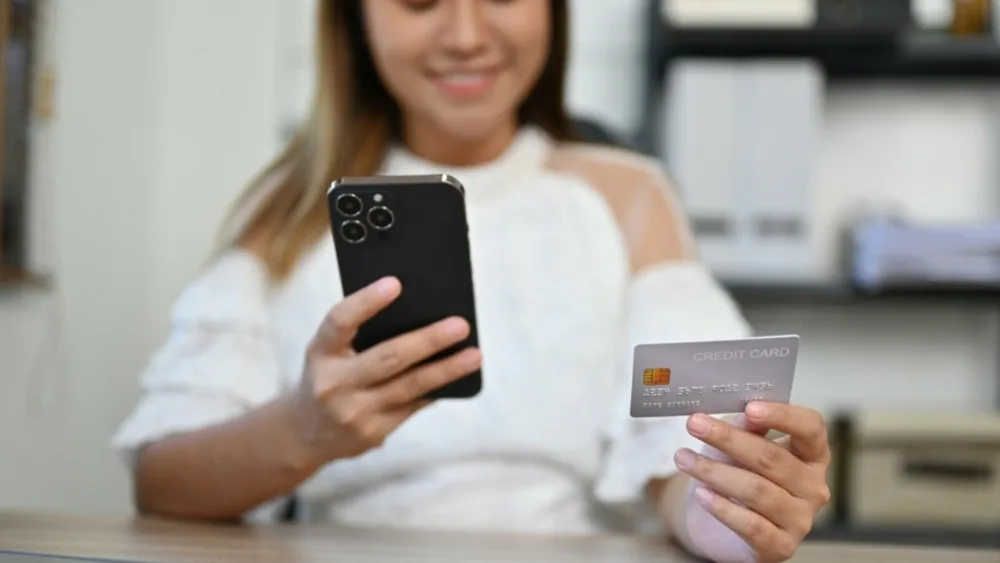 Μέσω IRIS Payments πραγματοποιήθηκαν 7 στις 10 άμεσες πληρωμές στην Ελλάδα το 2025
