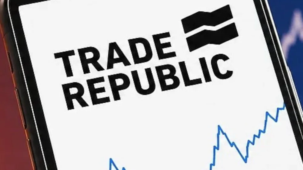 Trade Republic: Μπαίνει δυναμικά στο banking στην Ελλάδα με 3% επιτόκιο και δωρεάν λογαριασμό