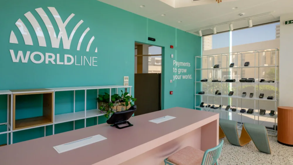 Worldline Greece: Από τον καθαρισμό ακτών και δασών στη μείωση του πλαστικού στα γραφεία