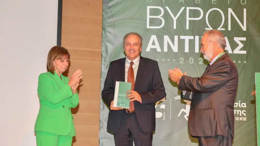 Η Ελληνική Εταιρία Προστασίας της Φύσης απένειμε το Βραβείο «Βύρων Αντίπας» στον καθηγητή του ΕΚΠΑ Κωσταντίνο Καρτάλη