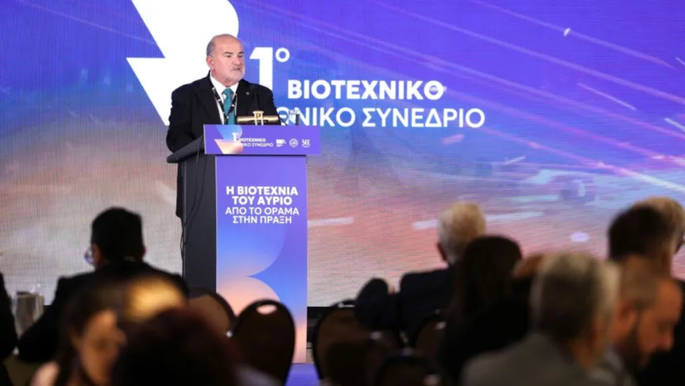 Ελληνική βιοτεχνία: Κοινό μέτωπο από τα τρία Βιοτεχνικά Επιμελητήρια – Νέα μέτρα στήριξης προαναγγέλλει ο Θεοδωρικάκος