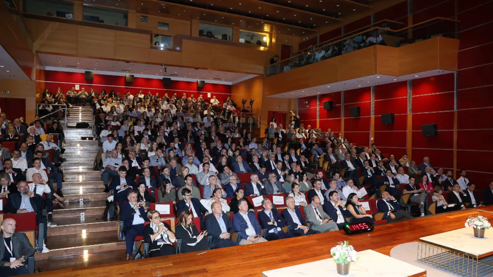 ECR Gathering 2026: Πώς αλλάζει ο Έλληνας καταναλωτής – Τι δείχνουν δύο νέες έρευνες