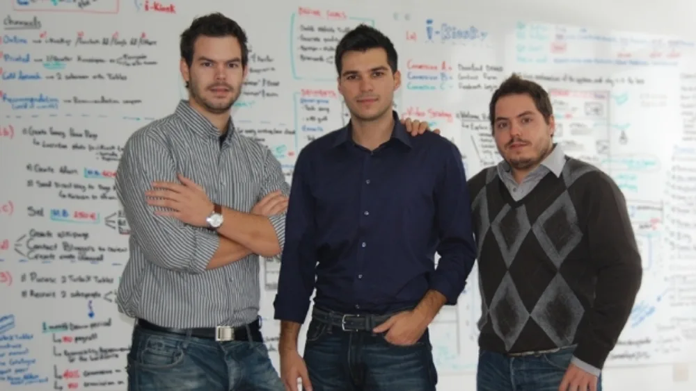 i-kiosk: 3 φίλοι, μία ιδέα, ακόμα μία διάκριση