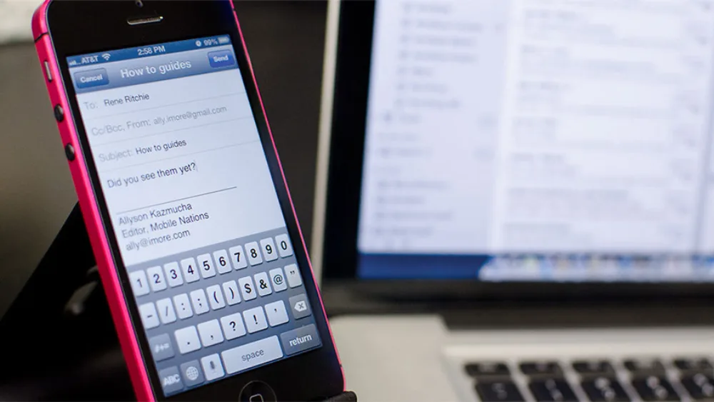 Δείξε μου την υπογραφή στο email σου, να σου πω τι επαγγελματίας είσαι