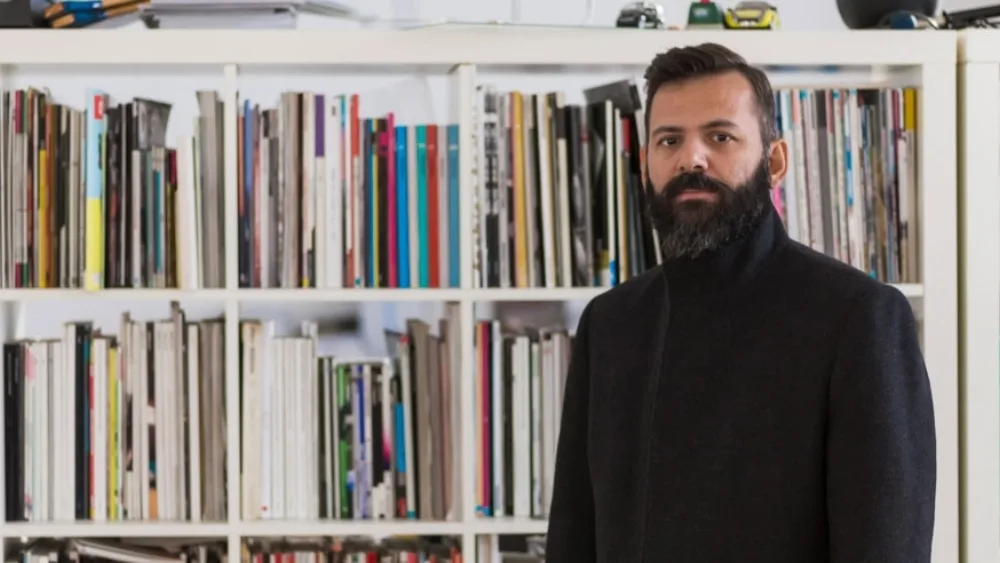"Ozon"-τανός οργανισμός ενός εικοσαετούς ελληνικού περιοδικού