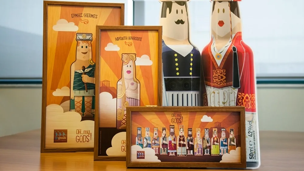 Gogreek: Το ούζο και το λάδι "ντύθηκαν" με παραδοσιακές φορεσιές