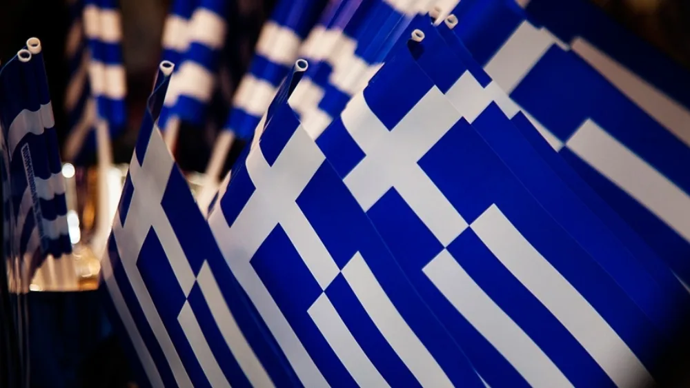 Οι σημαίες της επιχείρησης “Κοκκώνης” κυματίζουν σε όλη την Ελλάδα και όχι μόνο