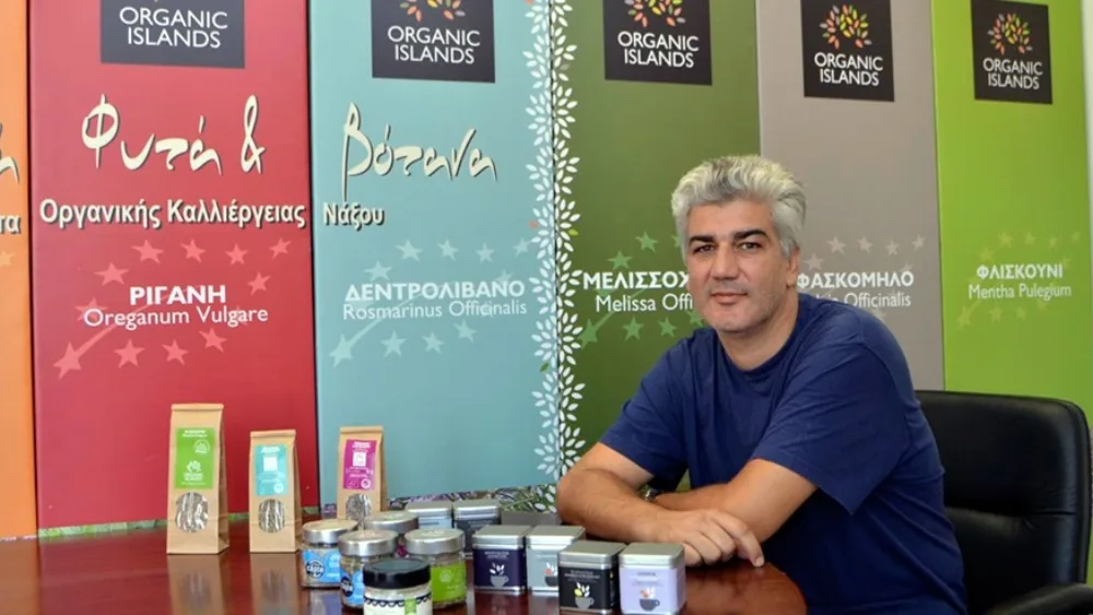 Organic Islands: Η μοναδική εταιρεία των Κυκλάδων στην παραγωγή οργανικών βοτάνων