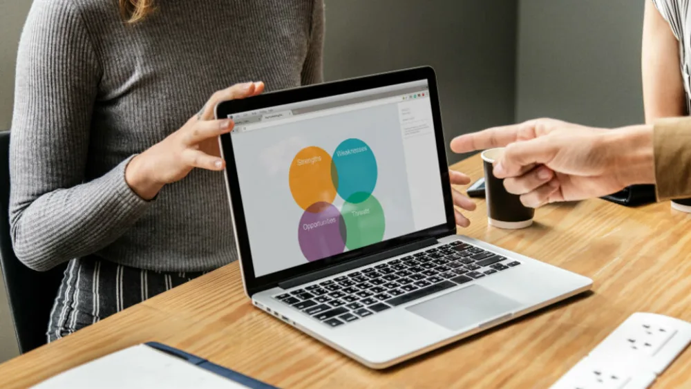 Digital marketing: Freelancer, in-house ή ανάθεση σε agency;