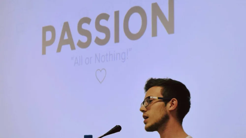 Φρένο στις ψευδείς ειδήσεις από 20χρονο φοιτητή