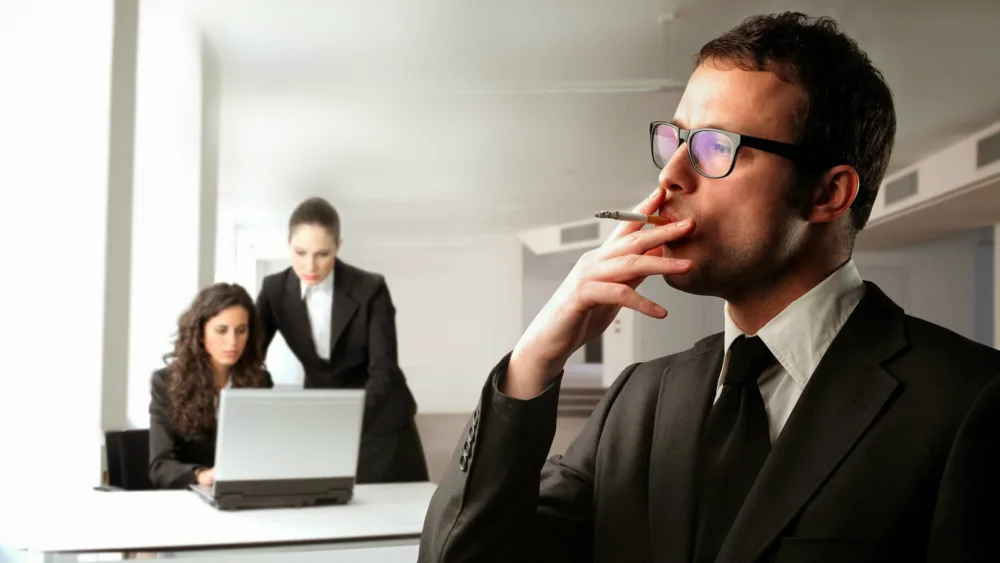 Έρευνα Ε.Ε.Α.: 6 στους 10 επαγγελματίες θεωρούν ότι δεν θα βελτιωθεί η κατάσταση των επιχειρήσεων το 2025