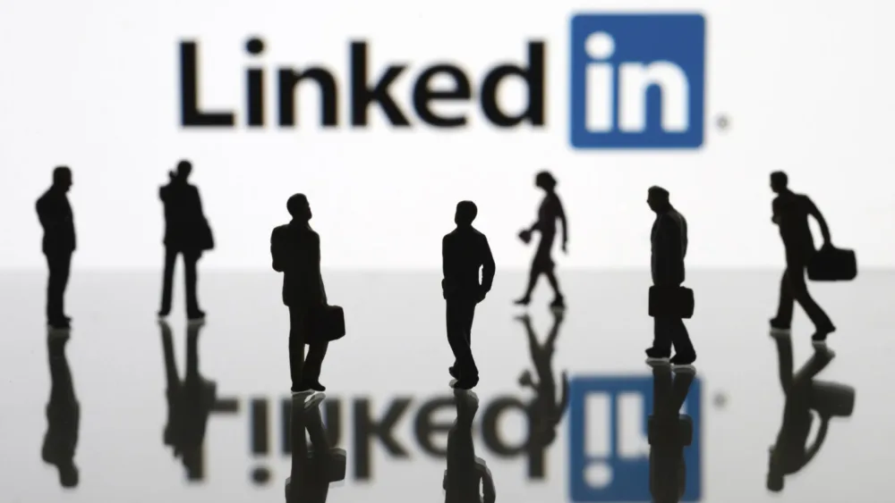 Χρησιμοποιώντας το Linkedin