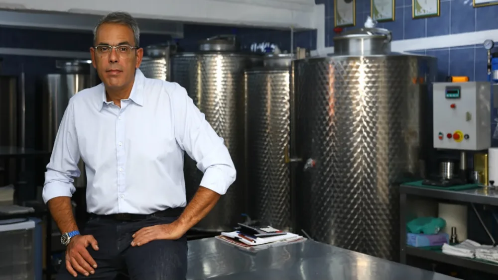 Ελαιώνες Σακελλαρόπουλου: Από την Σπάρτη Λακωνίας στις αίθουσες του Harvard [Συνέντευξη]