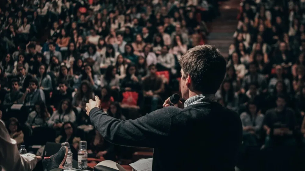 Political Coaching: Βοηθώντας τον πολιτικό να μείνει εστιασμένος στους στόχους του