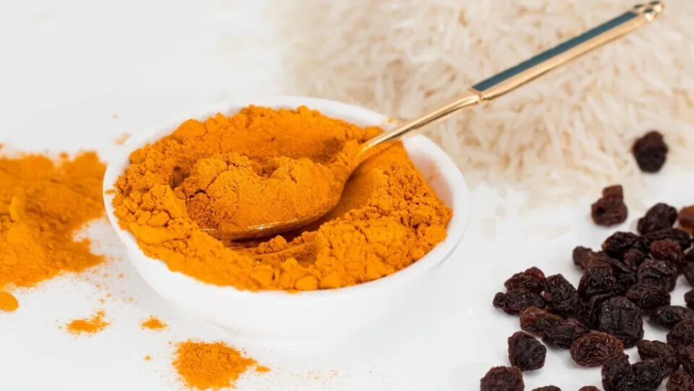 Κουρκουμάς: Το «καπνιστό» καρύκευμα που είναι πολύτιμο για την υγεία
