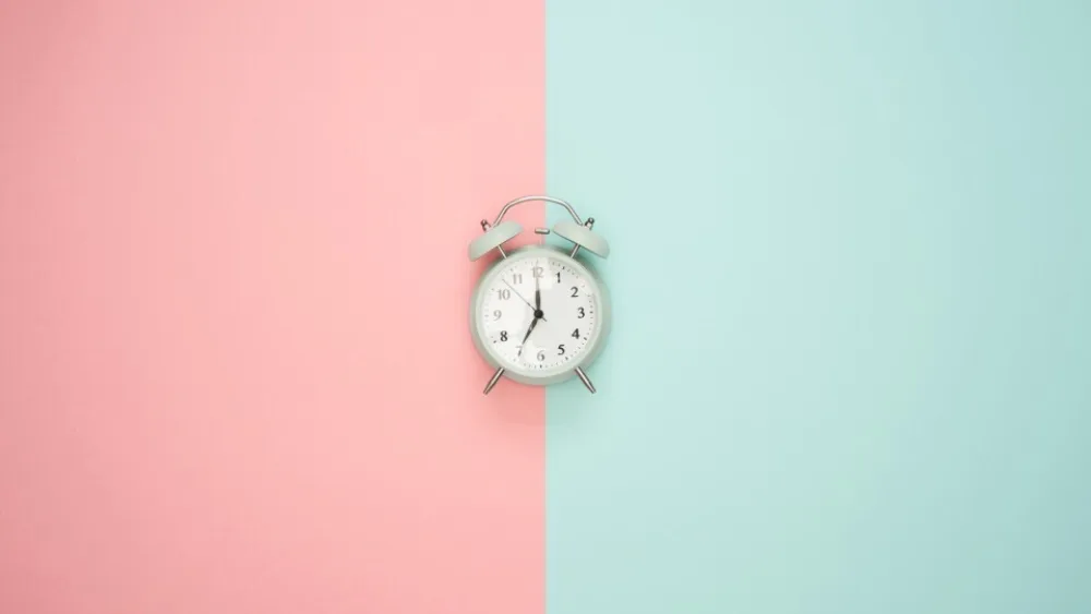 Πόσο χρόνο πρέπει να αφιερώνεις στη διαχείριση των οικονομικών σου;