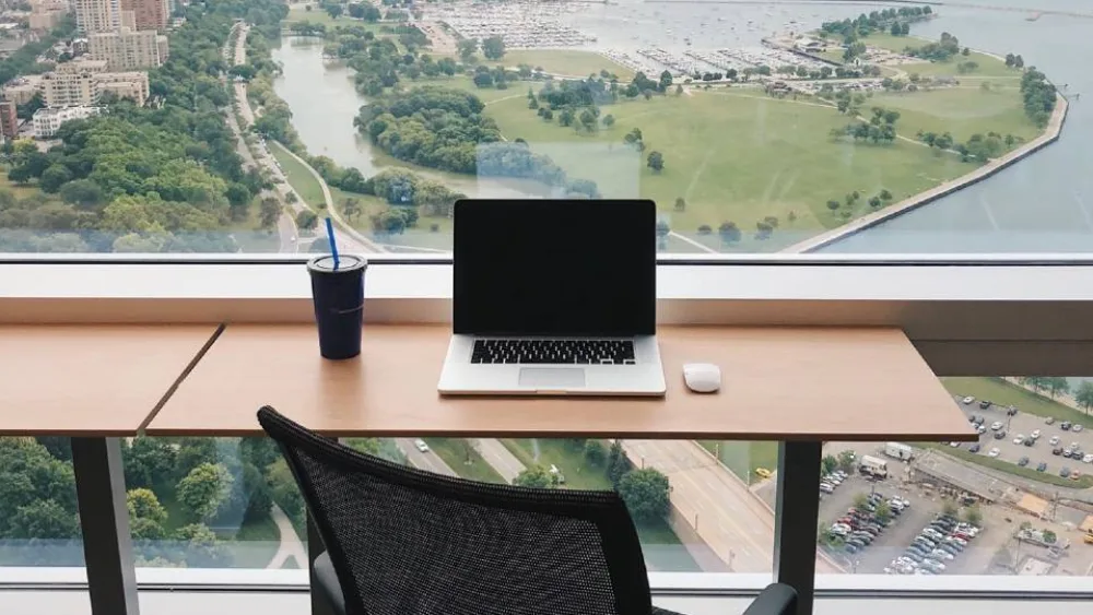 Digital Nomads και Remote Workers: Γιατί μπορεί να φέρουν την work-life ισορροπία