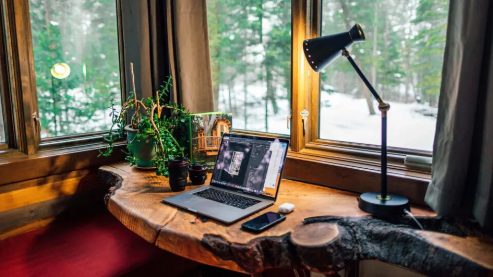 Να γίνει η Ελλάδα παράδεισος των «ψηφιακών νομάδων» προτείνει το Bloomberg