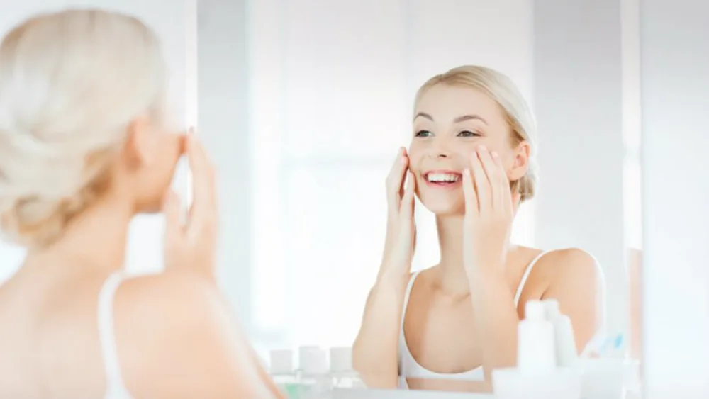 Ο άντρας που με τα προϊόντα του κατάφερε να μπει σε κάθε γυναικείο σπίτι