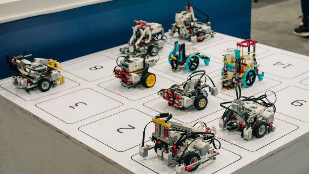 Μαθητές ανέπτυξαν τεχνολογικές λύσεις για μια πόλη πιο φιλική για τον άνθρωπο και το περιβάλλον