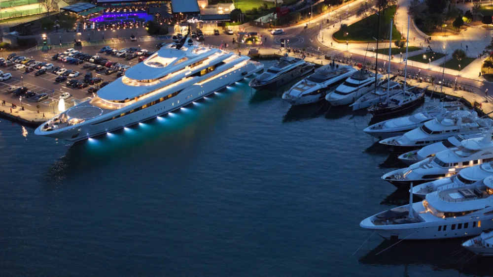 Άνω των 1.000 εξειδικευμένων πόρων για superyacht στο δίκτυο μαρίνων της προσφέρει η D-MARIN