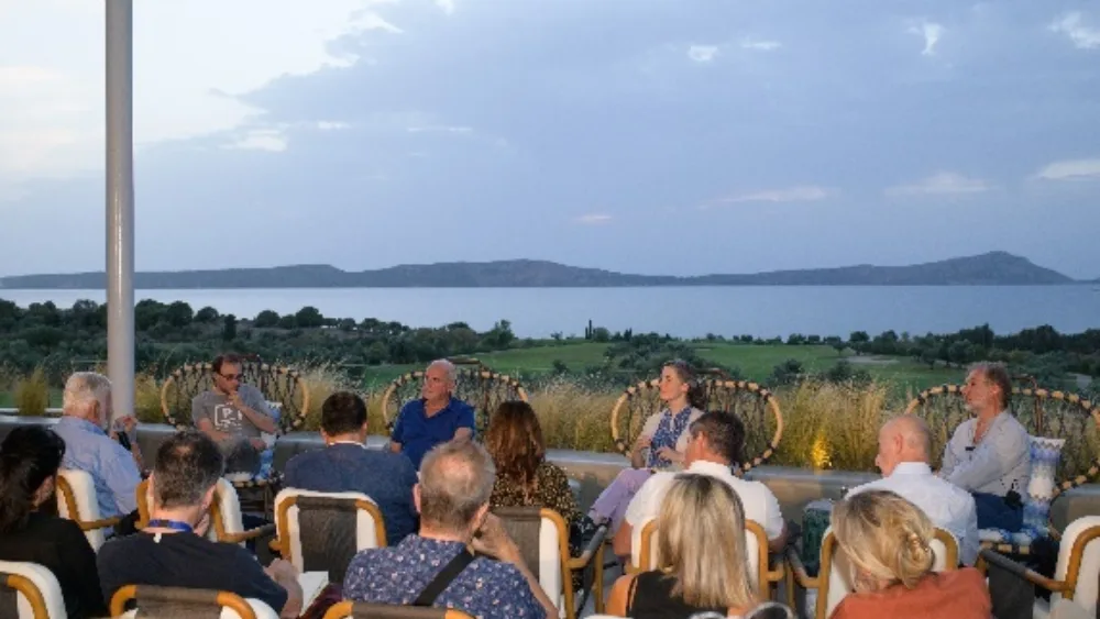Ολοκληρώθηκε το «Democracy and Happiness Weekend» στην Costa Navarino