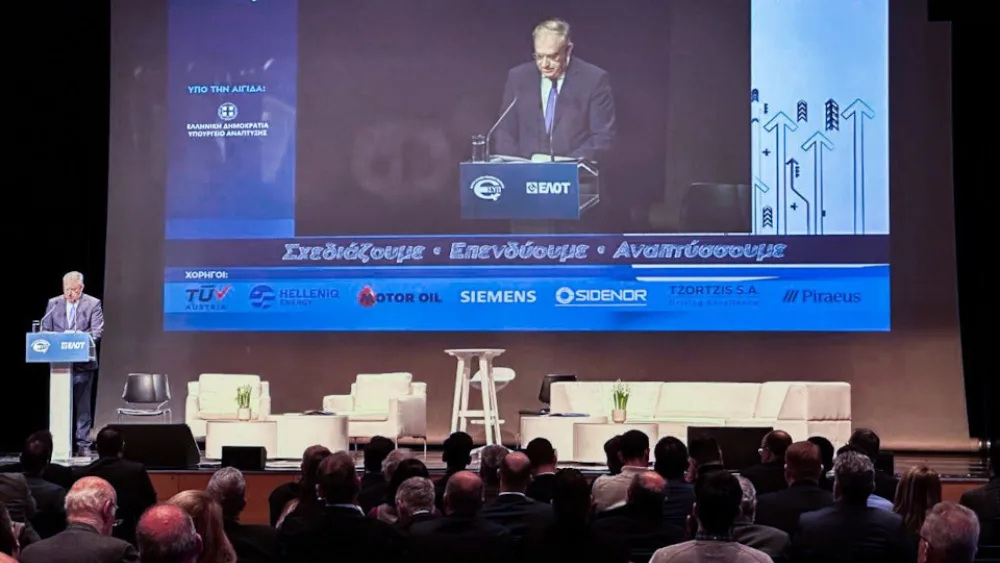 Θεοδωρικάκος: «Λιγότερη θα είναι η γραφειοκρατία στην ελληνική βιομηχανία»