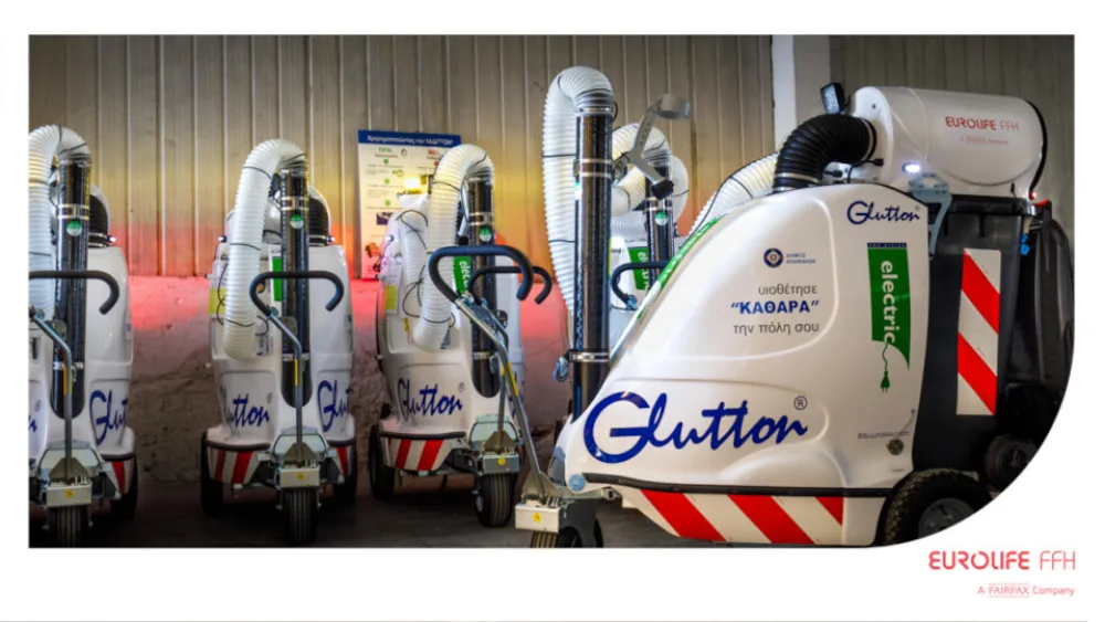 Eurolife FFH: Δωρεά επτά αυτοκινούμενων ηλεκτρικών σκουπών στο Δήμο Αθηναίων